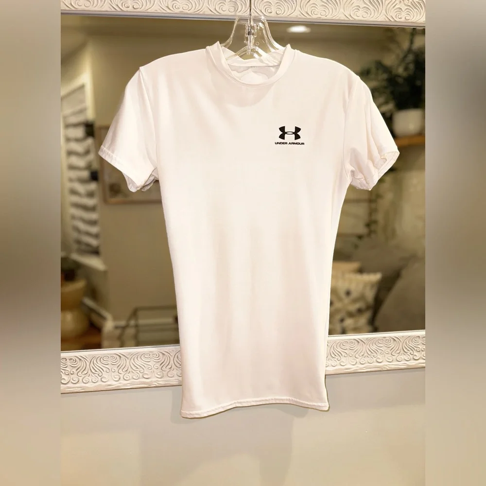 Under Armour Short Sleeve High Neck Stretch White Shirt - M